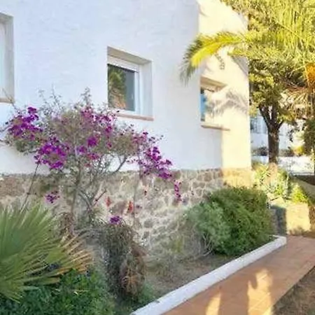 Amplio Con Jardin En Almadrava * Roses