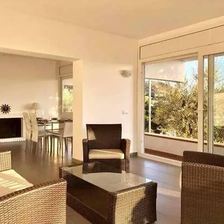 Apartment Amplio Con Jardin En Almadrava